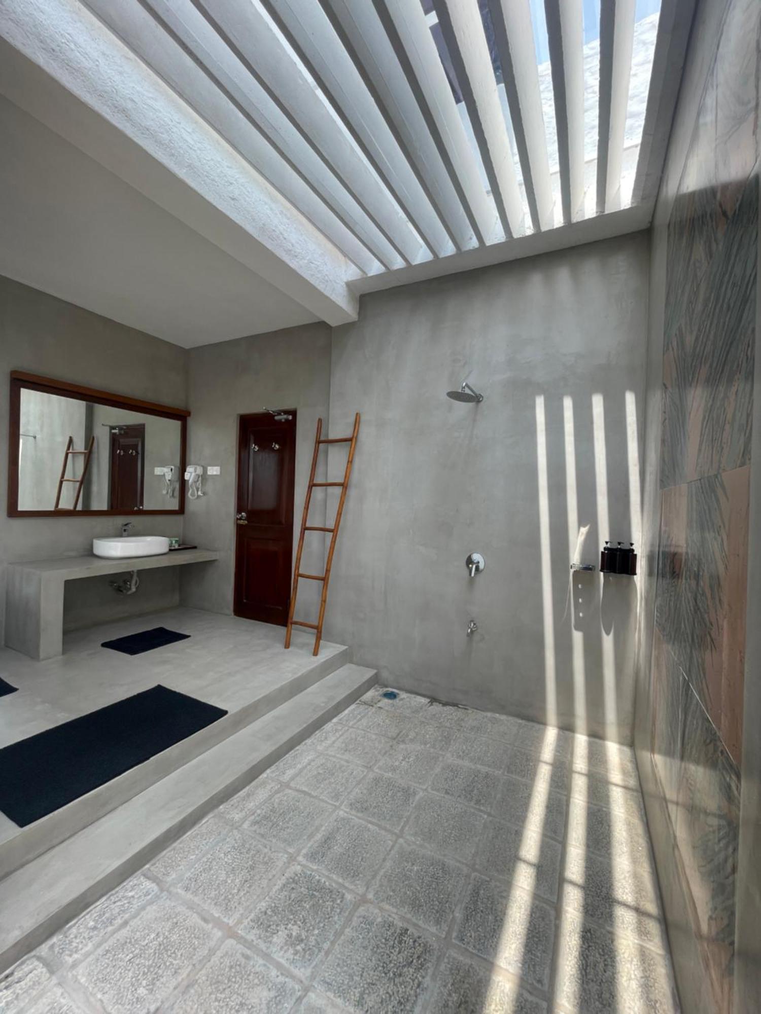 Hibiscus Beach Hotel & Villas Kalutara Extérieur photo
