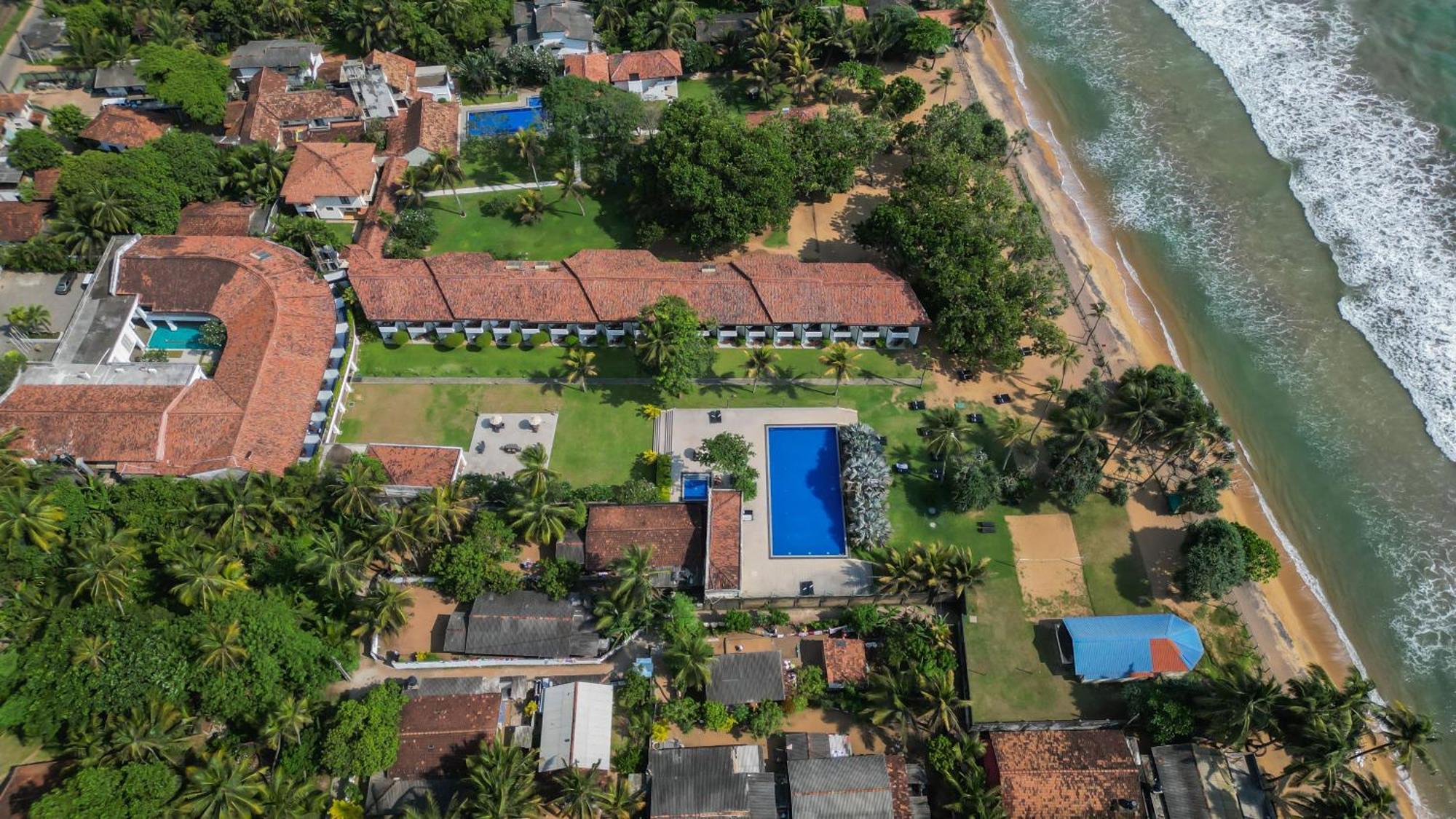 Hibiscus Beach Hotel & Villas Kalutara Extérieur photo